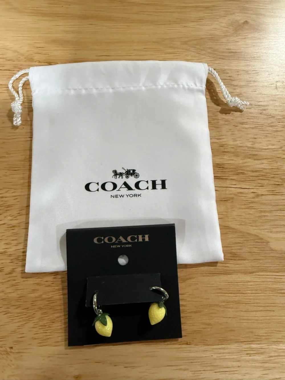Coach Lemon Charm Hoop Earrings Gold Tone Fruit Dangle New with Dust Bag - Picture 2 of 3